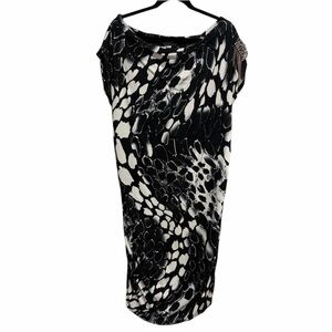 Airfield Monochrome Patterned Midi Dress Ruched Sides Scoop Neck Capped Sleeve